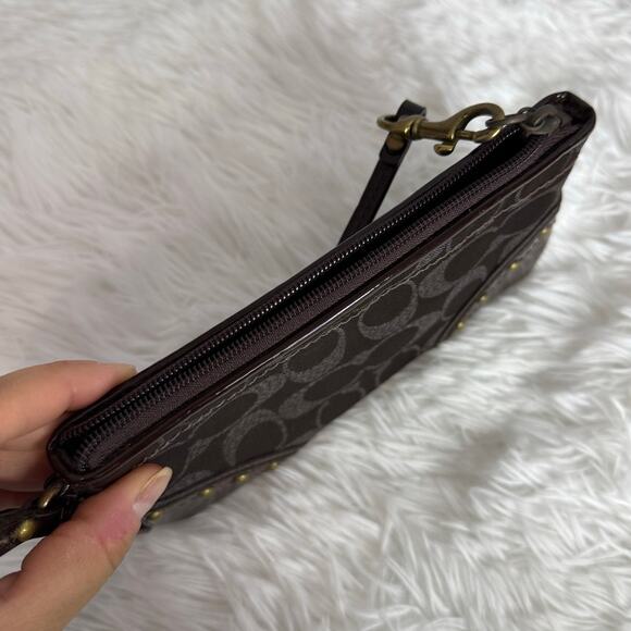 y2k COACH Brown Signature Canvas Studs Wristlet - Picture 4 of 6